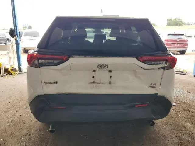 2020 TOYOTA RAV4 LE  