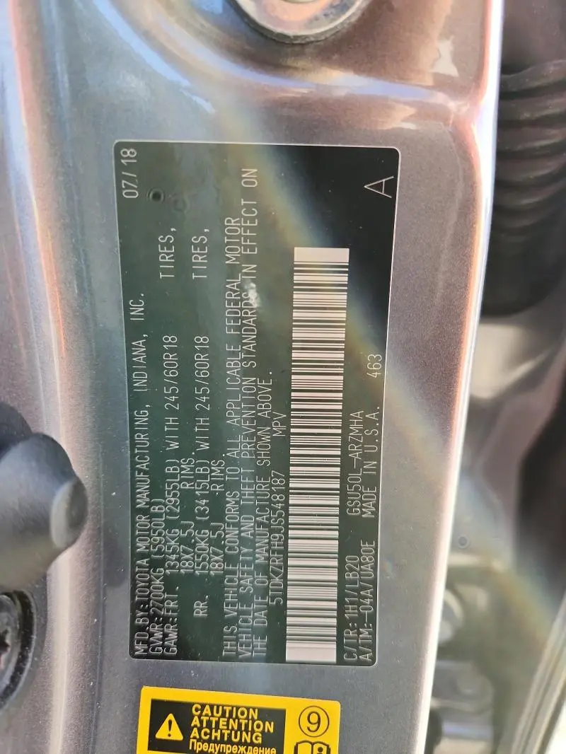 2018 TOYOTA HIGHLANDER SE  