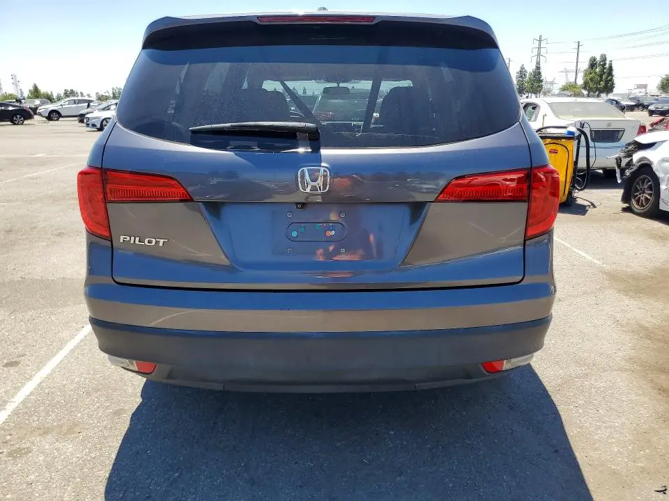 2017 HONDA PILOT EX  