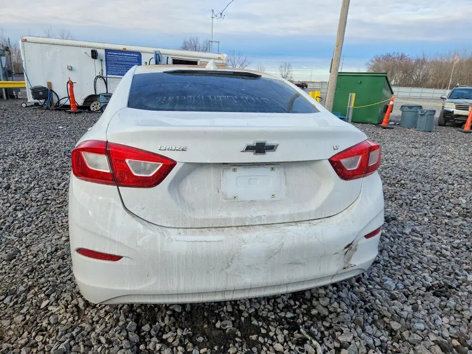 2018 CHEVROLET CRUZE LT  