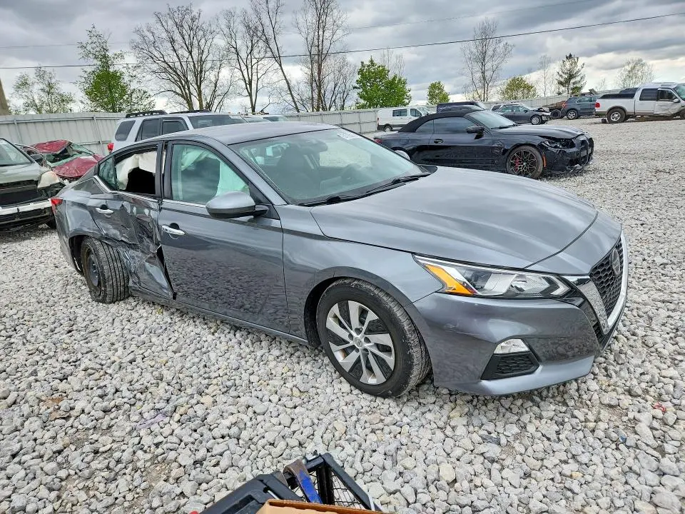 2020 NISSAN ALTIMA S  