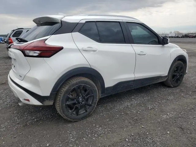 2022 NISSAN KICKS SV  
