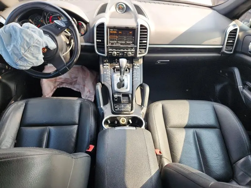 2012 PORSCHE CAYENNE   