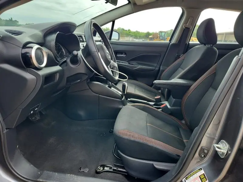 2021 NISSAN VERSA SR  