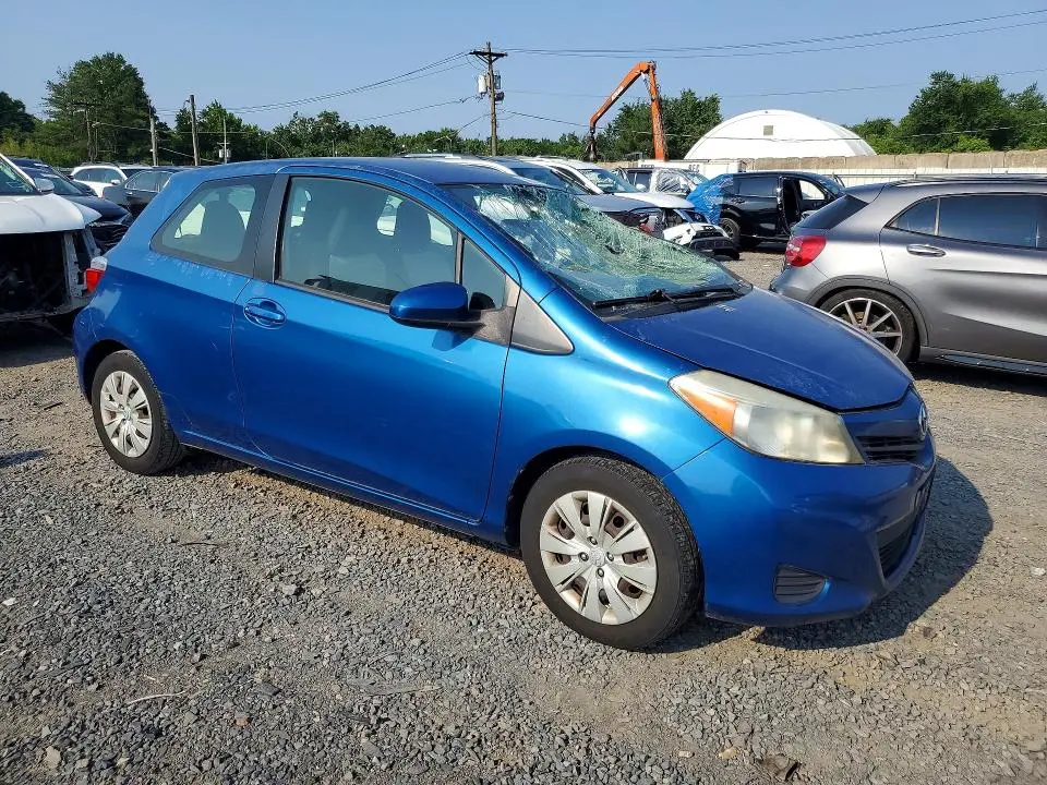 2012 TOYOTA YARIS 3-DOOR LE  