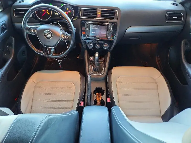 2016 VOLKSWAGEN JETTA SPORT  