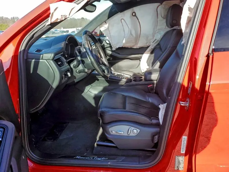 2016 PORSCHE MACAN TURBO  