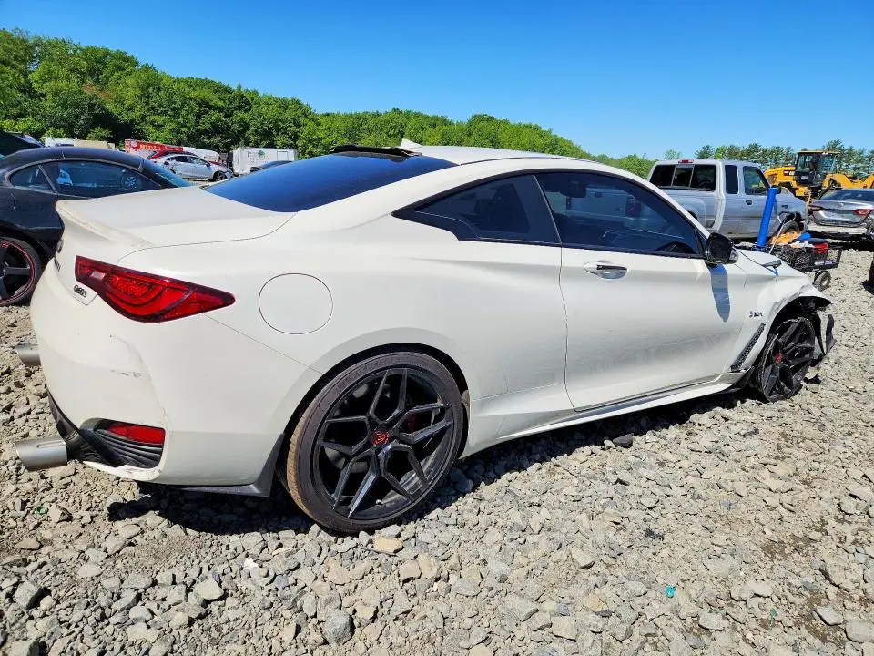 2017 INFINITI Q60 RED SPORT 400  