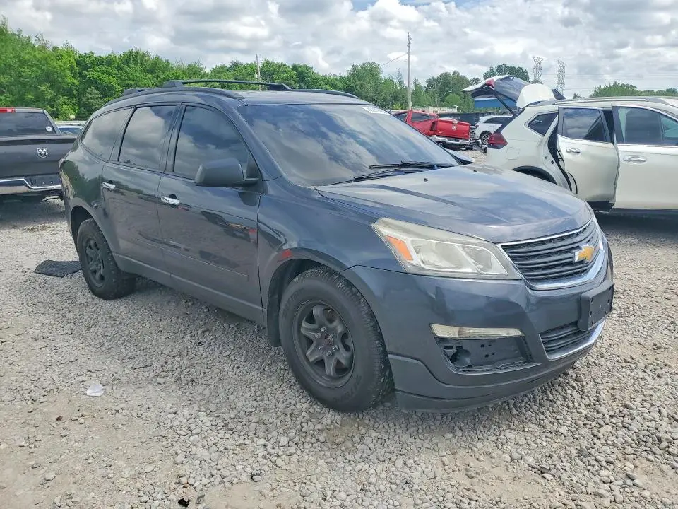 2014 CHEVROLET TRAVERSE LS  