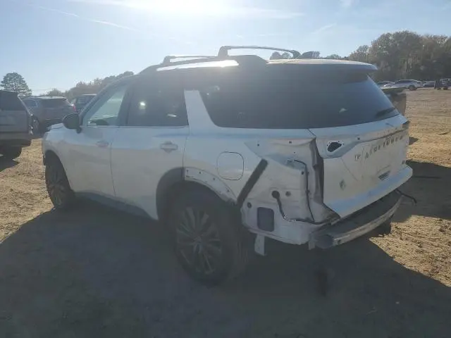 2022 NISSAN PATHFINDER SL  