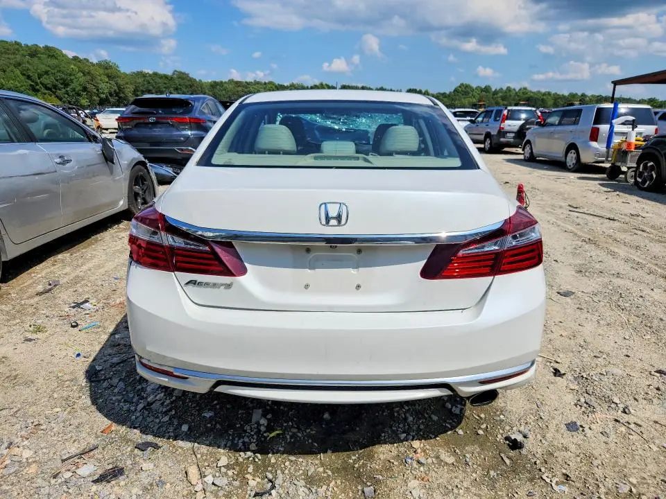 2017 HONDA ACCORD LX  
