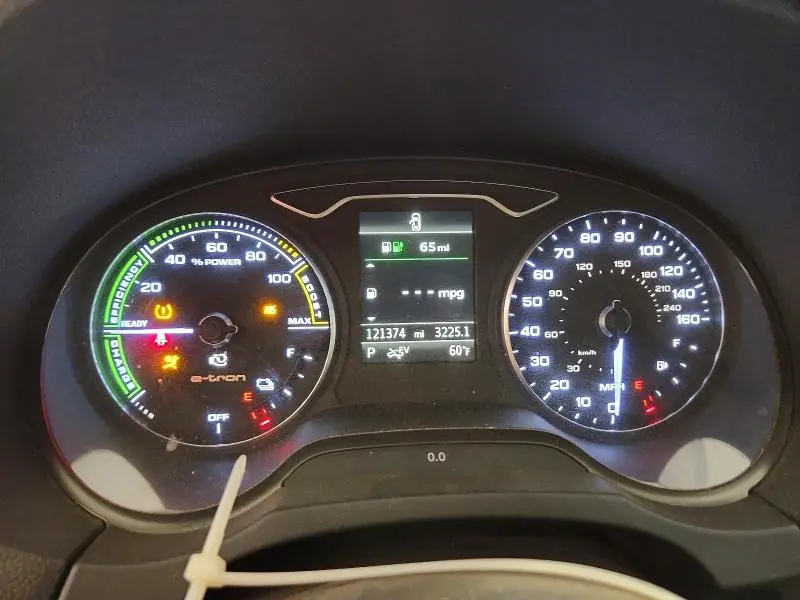 2016 AUDI A3 E-TRON PREMIUM PLUS  
