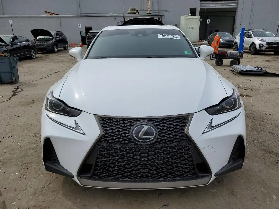 2018 LEXUS IS 300 BASE  