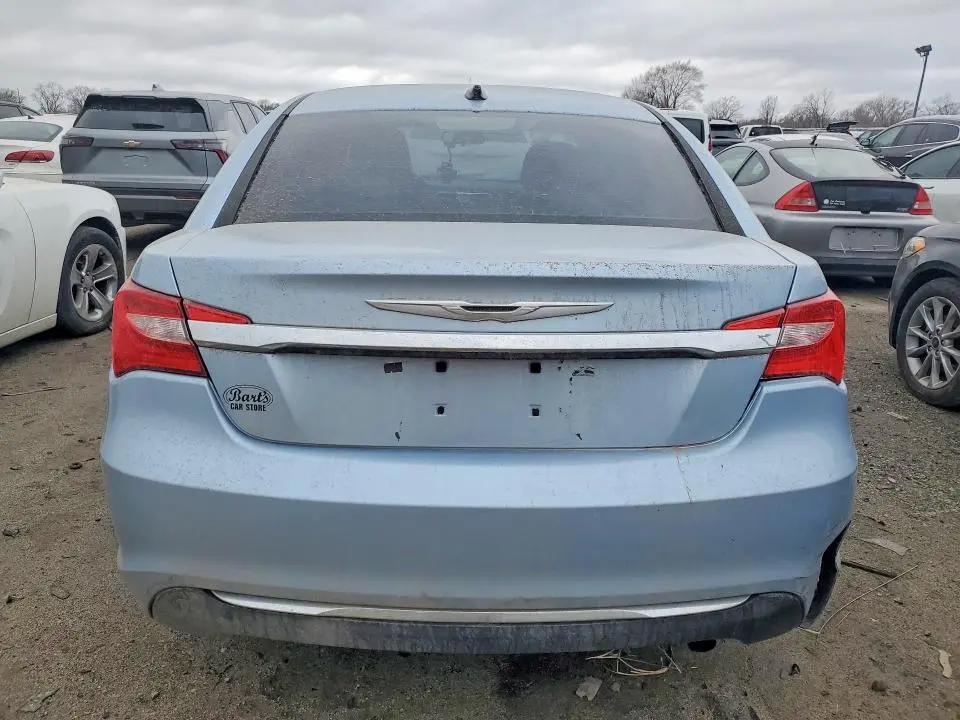 2013 CHRYSLER 200 LX  