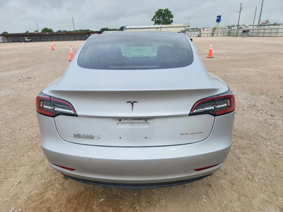 2018 TESLA MODEL 3   