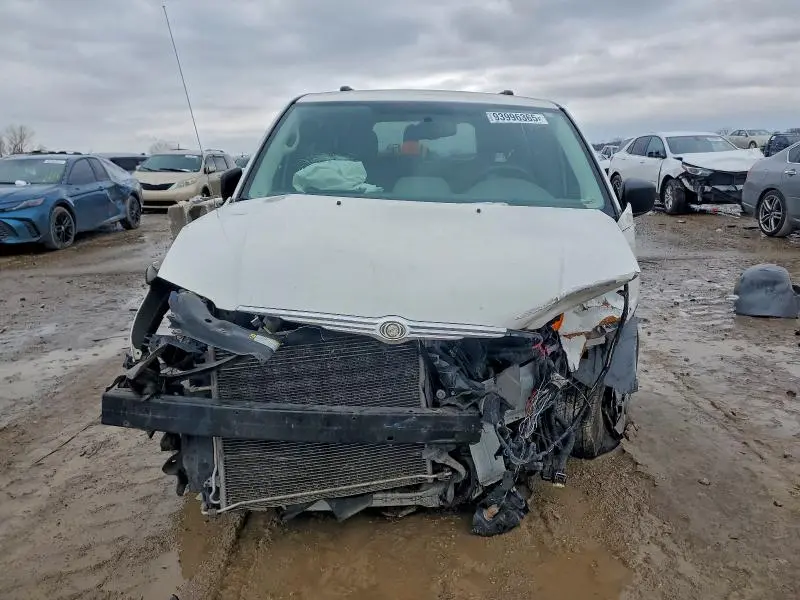 2010 CHRYSLER TOWN & COUNTRY LX  