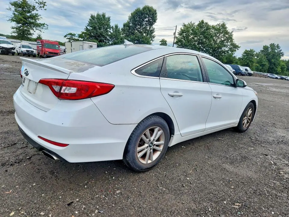 2016 HYUNDAI SONATA SE  