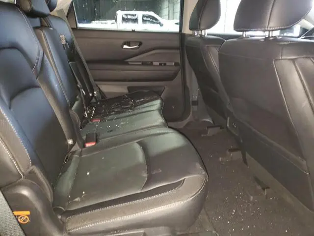 2022 NISSAN PATHFINDER SL