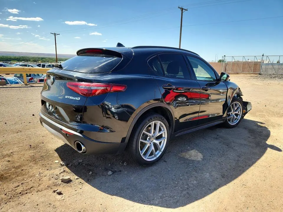 2018 ALFA ROMEO STELVIO SPORT  
