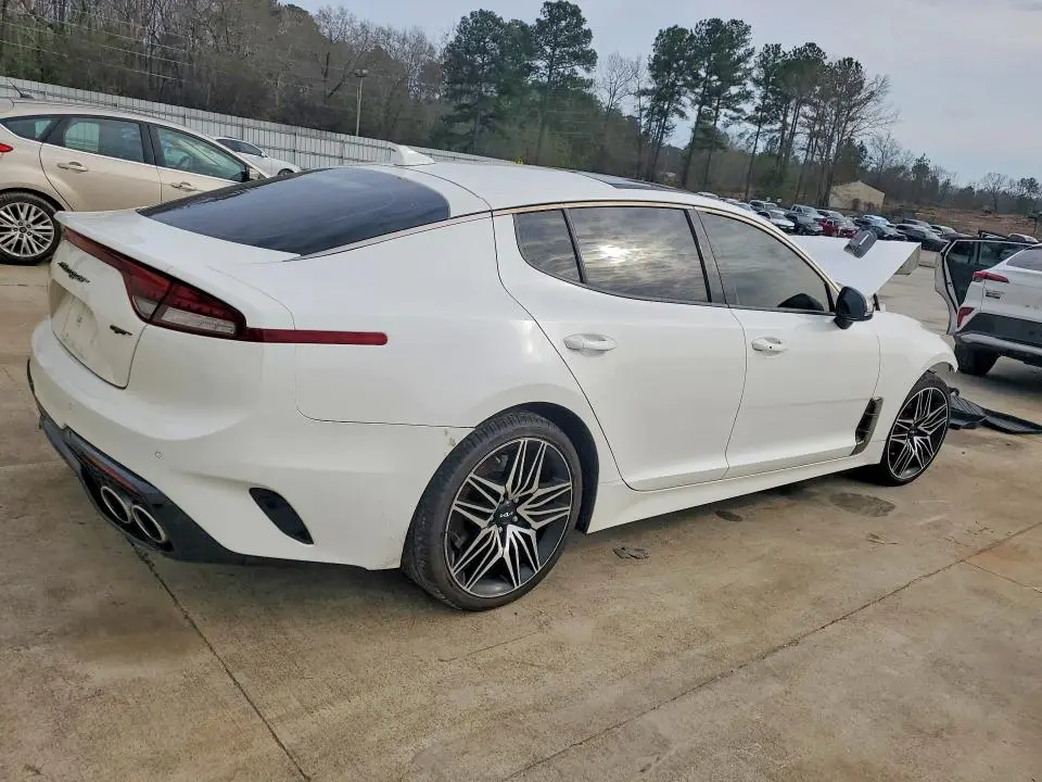 2022 KIA STINGER GT1  