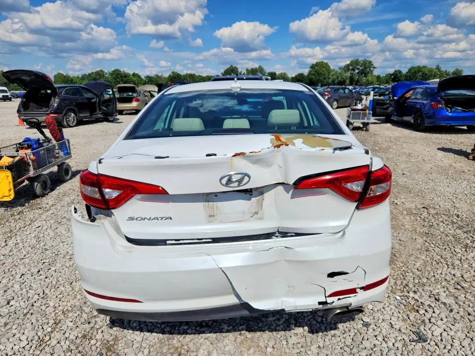 2016 HYUNDAI SONATA SE  