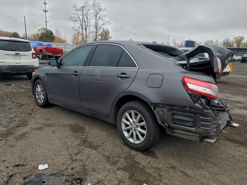 2010 TOYOTA CAMRY SE  