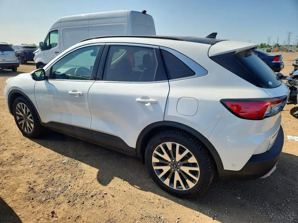 2020 FORD ESCAPE TITANIUM  