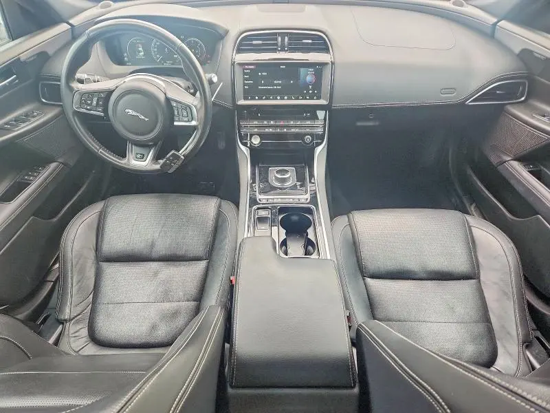 2018 JAGUAR XE R - SPORT  
