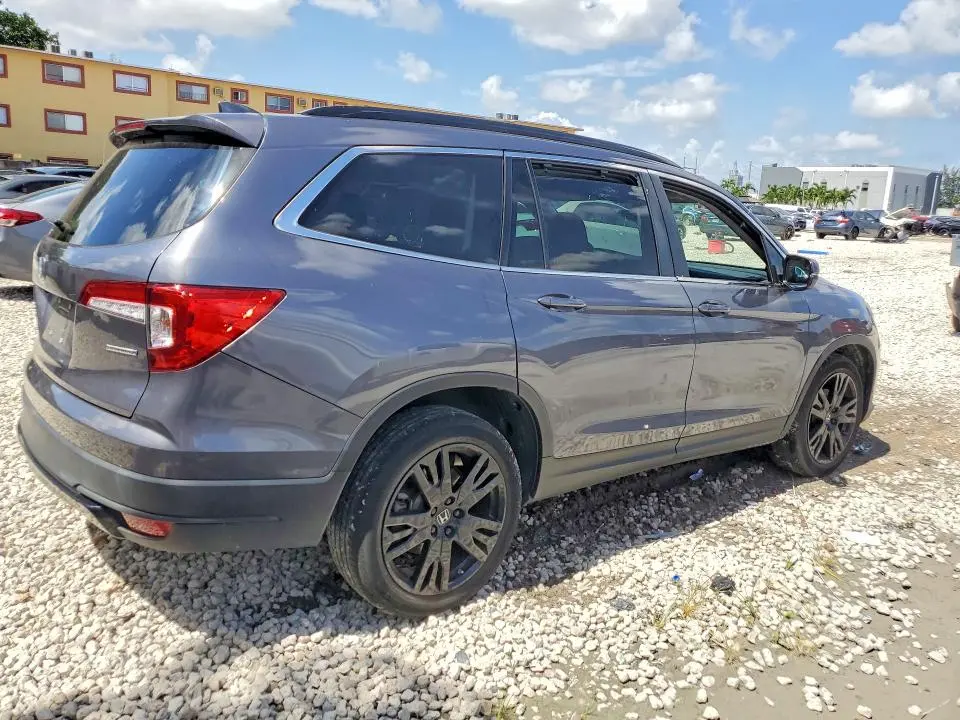 2022 HONDA PILOT SE  
