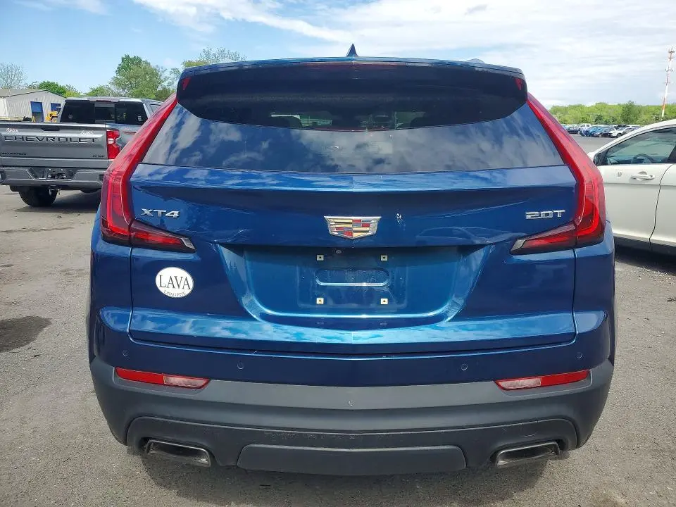2019 CADILLAC XT4 LUXURY  