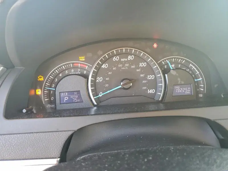 2012 TOYOTA CAMRY BASE  