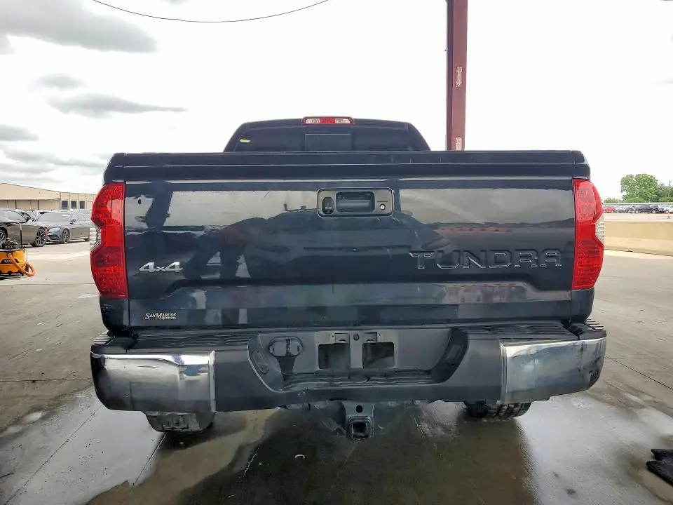 2014 TOYOTA TUNDRA SR5  