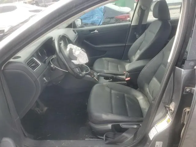 2012 VOLKSWAGEN JETTA SE  
