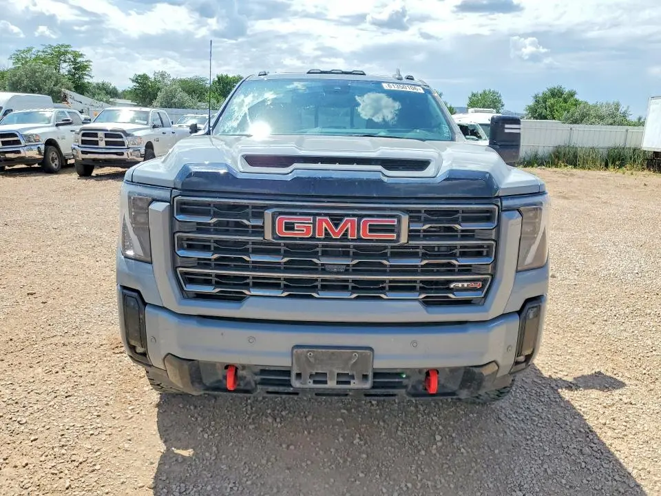 2025 GMC SIERRA K2500 AT4  