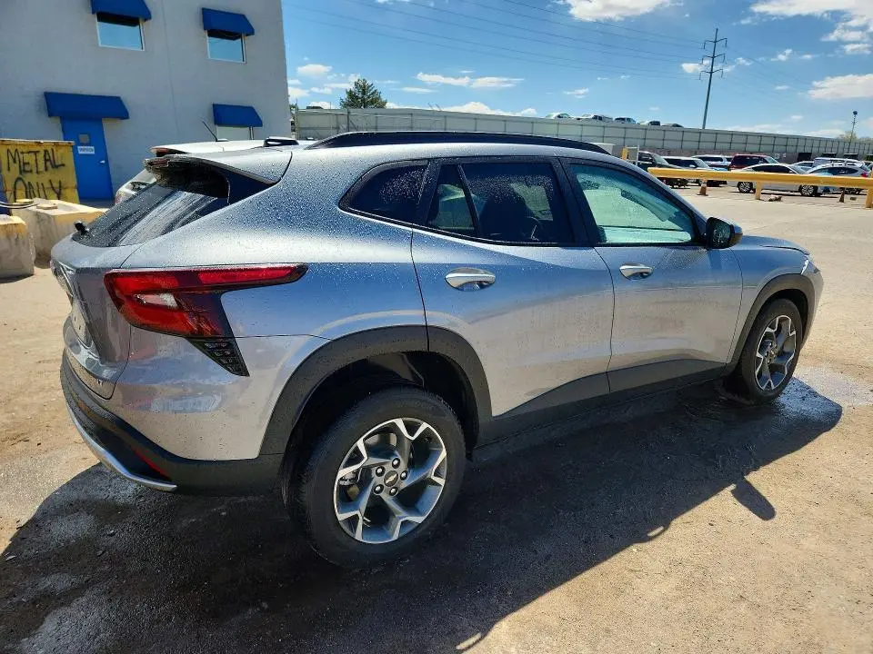 2025 CHEVROLET TRAX 1LT  