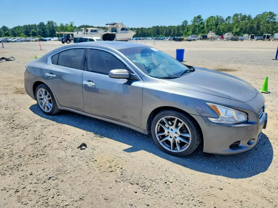 2014 NISSAN MAXIMA   