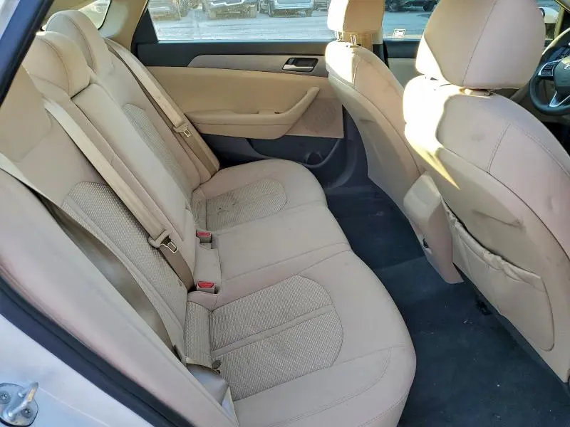 2018 HYUNDAI SONATA SE  