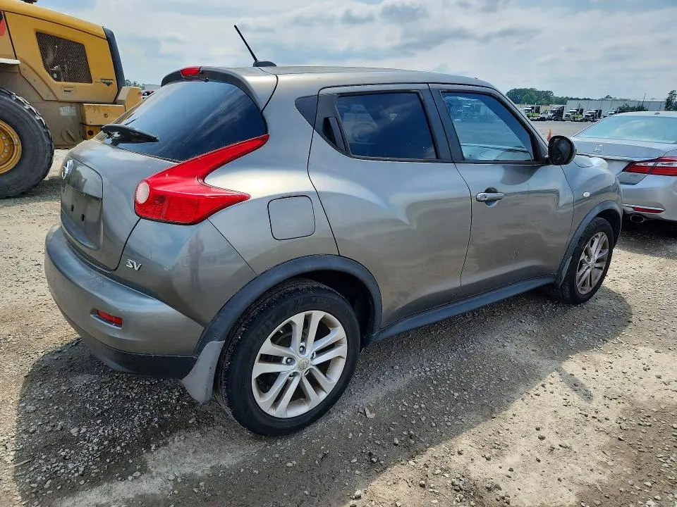 2011 NISSAN JUKE S  