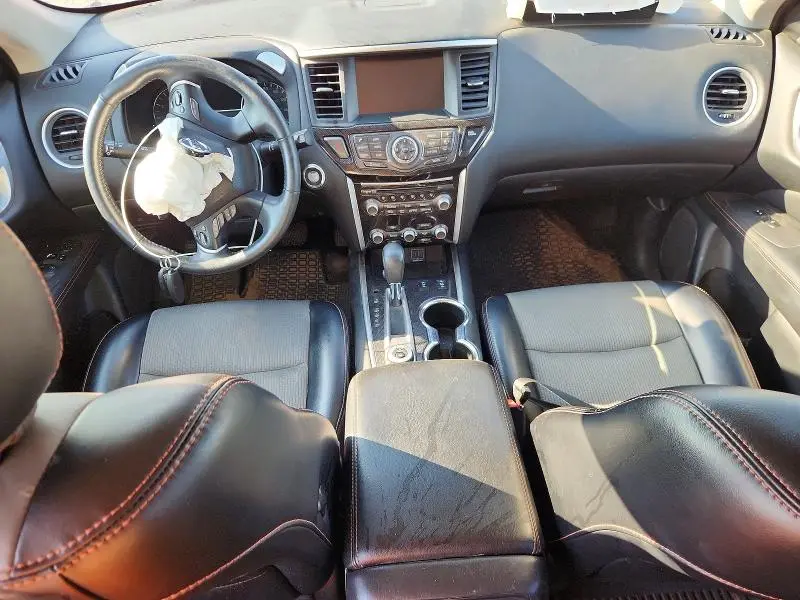 2020 NISSAN PATHFINDER SV  