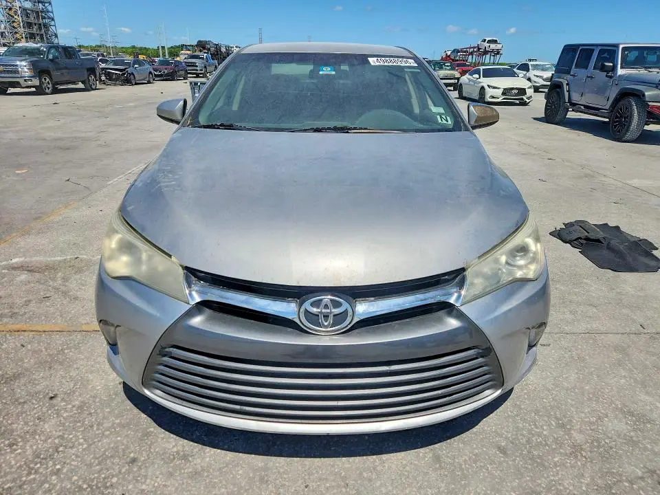 2016 TOYOTA CAMRY LE  