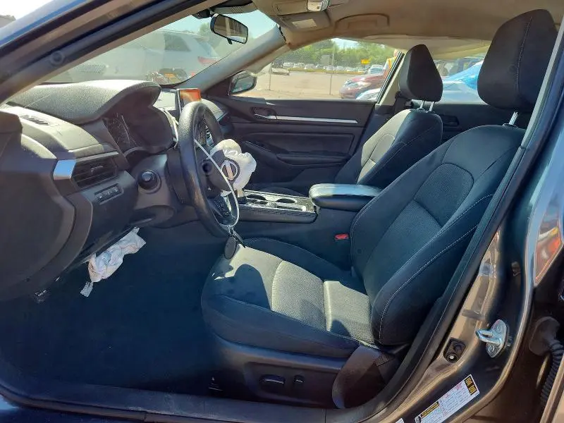 2023 NISSAN ALTIMA SV  