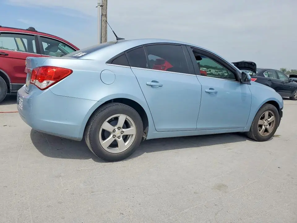 2011 CHEVROLET CRUZE LT  