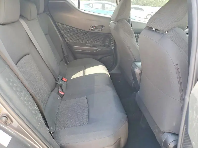 2018 TOYOTA C-HR XLE PREMIUM  