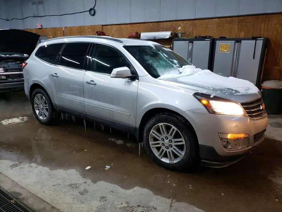 2015 CHEVROLET TRAVERSE LT  