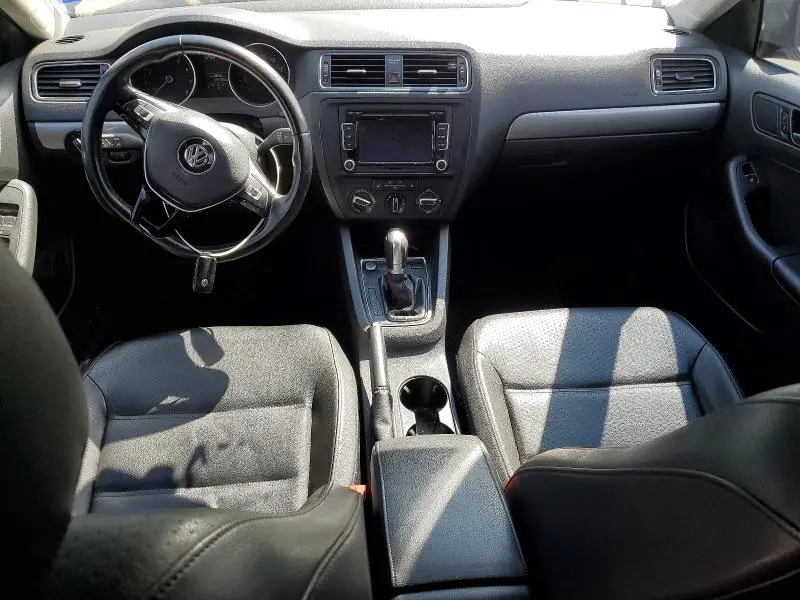 2015 VOLKSWAGEN JETTA SE  
