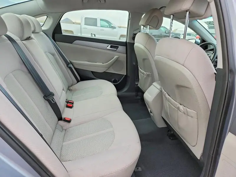 2017 HYUNDAI SONATA SE  