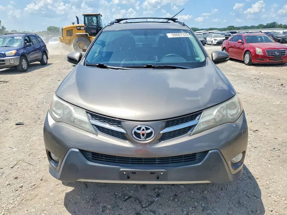 2014 TOYOTA RAV4 XLE  