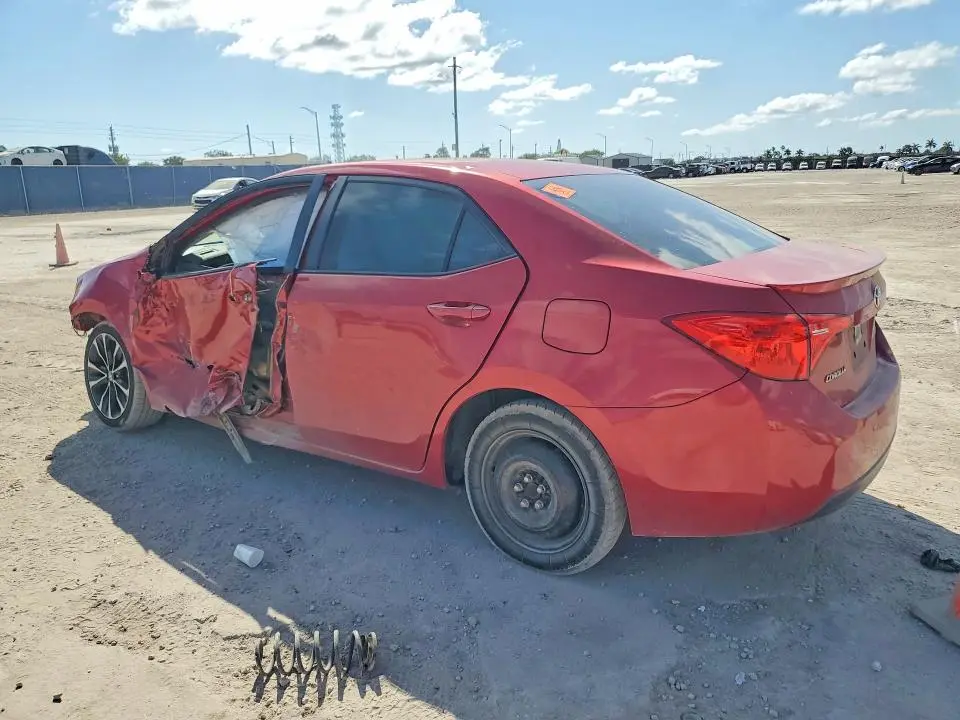 2017 TOYOTA COROLLA SE  
