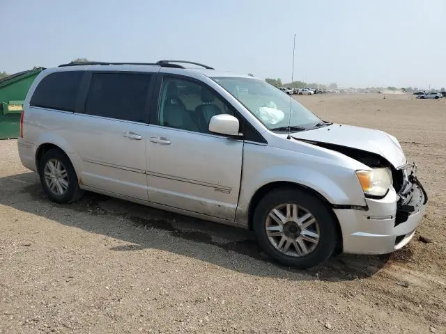 2010 CHRYSLER TOWN & COUNTRY TOURING  