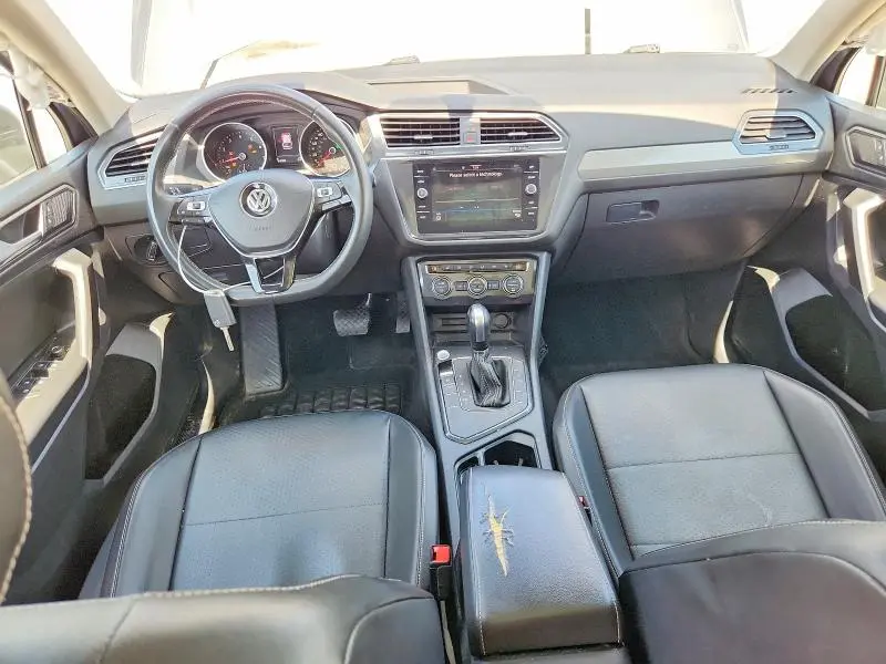2021 VOLKSWAGEN TIGUAN SE  